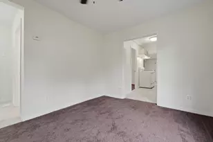 910 E 6th St, Hobart, IN 46342 - Photo 15