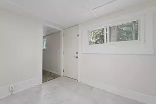 910 E 6th St, Hobart, IN 46342 - Photo 3