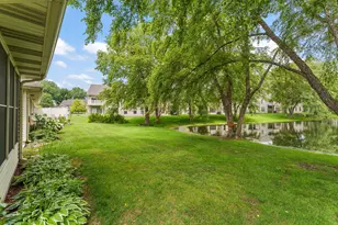 1138 Cherrywood Ln, Schererville, IN 46375 - Photo 13