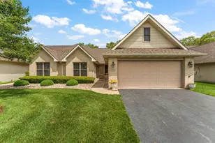 1138 Cherrywood Ln, Schererville, IN 46375 - Photo 1