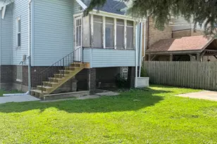 2006 Superior Ave, Whiting, IN 46394 - Photo 35