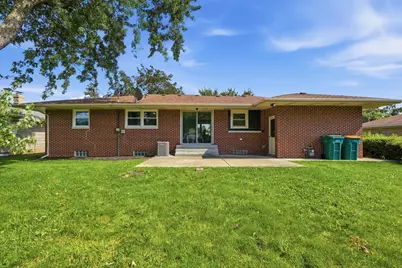 1120 W 54th Avenue, Merrillville, IN 46410 - Photo 3
