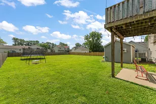 414 N Church St, Kouts, IN 46347 - Photo 27