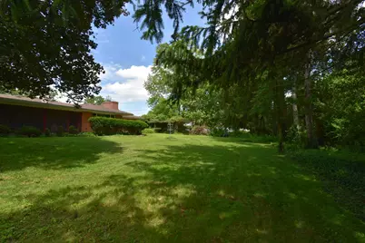 2515 W 57th Avenue, Merrillville, IN 46410 - Photo 3