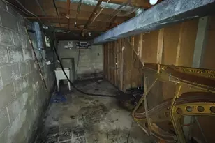 1709 Roosevelt St, Gary, IN 46404 - Photo 19