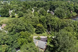1424 Island Rd, Valparaiso, IN 46383 - Photo 33