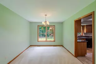 300 Sandpiper Dr, Chesterton, IN 46304 - Photo 7