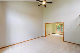 300 Sandpiper Dr, Chesterton, IN 46304 - Photo 5