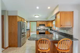 300 Sandpiper Dr, Chesterton, IN 46304 - Photo 11