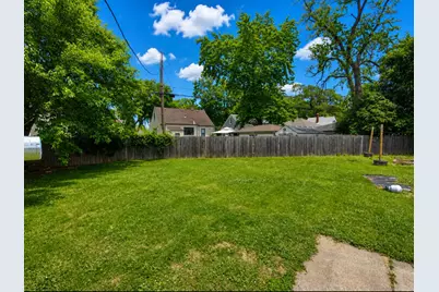 8115 Wicker Park Drive, Highland, IN 46322 - Photo 15