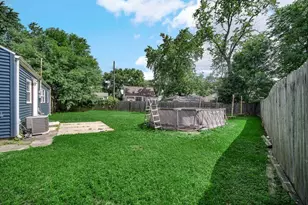 8115 Wicker Park Dr, Highland, IN 46322 - Photo 29