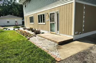 3422 E 74th Ave, Merrillville, IN 46410 - Photo 3