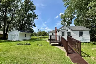 5688 W 665 N, Winamac, IN 46996 - Photo 1