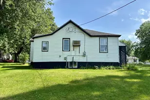5688 W 665 N, Winamac, IN 46996 - Photo 27