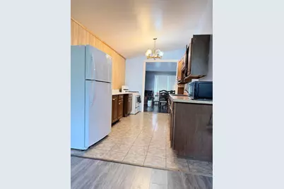 1401 Fairlane Drive, Valparaiso, IN 46383 - Photo 7