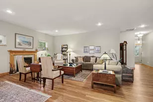 3807 Westbridge Dr, Valparaiso, IN 46383 - Photo 5
