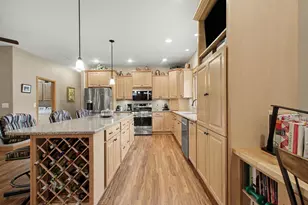 3807 Westbridge Dr, Valparaiso, IN 46383 - Photo 15