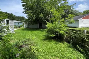 260 N Ohio St, Hobart, IN 46342 - Photo 27