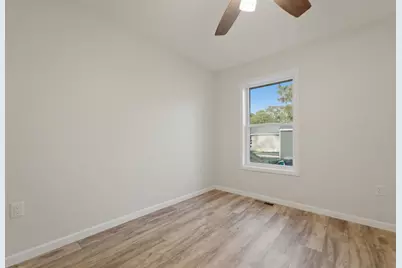 1411 Woodward Street, La Porte, IN 46350 - Photo 11