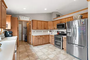 647 W 1100 N, Wheatfield, IN 46392 - Photo 13