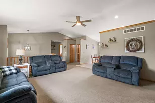 647 W 1100 N, Wheatfield, IN 46392 - Photo 9