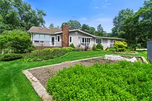 8486 Porter Pl, Crown Point, IN 46307 - Photo 9