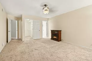 438 Deerpath Dr W, Schererville, IN 46375 - Photo 15