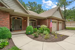 770 Quinlan Ct, Crown Point, IN 46307 - Photo 3