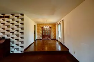 1752 Greenview St, Valparaiso, IN 46383 - Photo 5