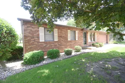 930 W Swartzell Drive, Rensselaer, IN 47978 - Photo 3