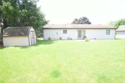 930 W Swartzell Drive, Rensselaer, IN 47978 - Photo 7