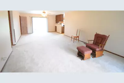 930 W Swartzell Drive, Rensselaer, IN 47978 - Photo 9