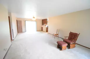 930 W Swartzell Dr, Rensselaer, IN 47978 - Photo 9