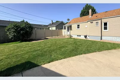 1106 Campbell Street, Valparaiso, IN 46385 - Photo 17