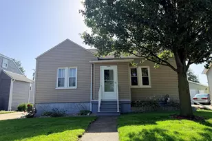 1106 Campbell St, Valparaiso, IN 46385 - Photo 1