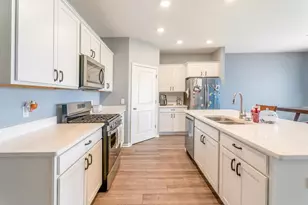 10414 Whitney Pl, Crown Point, IN 46307 - Photo 7