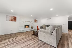 10623 Porter St, Crown Point, IN 46307 - Photo 9