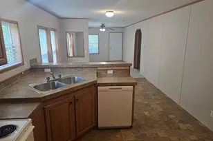 205 W McAlpin St, Hebron, IN 46341 - Photo 7