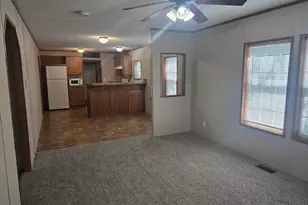 205 W McAlpin St, Hebron, IN 46341 - Photo 5