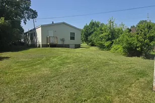 205 W McAlpin St, Hebron, IN 46341 - Photo 21