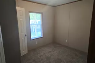 205 W McAlpin St, Hebron, IN 46341 - Photo 17