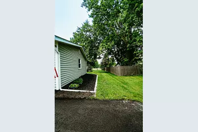 750 N Meridian Road, Valparaiso, IN 46385 - Photo 3