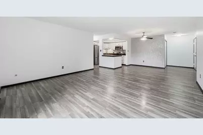 2023 W 45th Street #104, Highland, IN 46322 - Photo 7