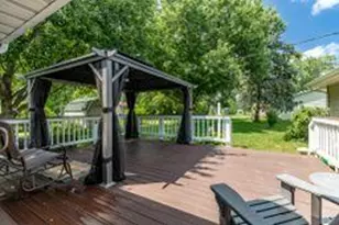 718 Forsythia St SE, Demotte, IN 46310 - Photo 15