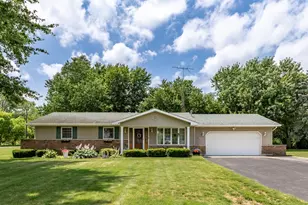 718 Forsythia St SE, Demotte, IN 46310 - Photo 1