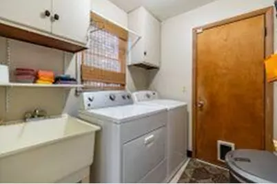 718 Forsythia Street SE, Demotte, IN 46310 - Photo 39