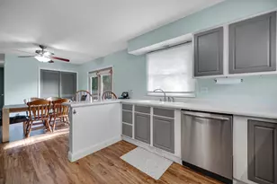 3101 N Campbell St, Valparaiso, IN 46385 - Photo 9