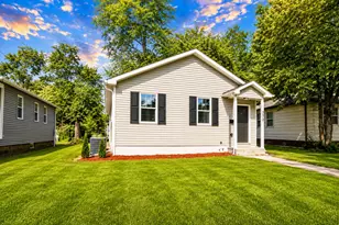 772 Hovey St, Gary, IN 46406 - Photo 3