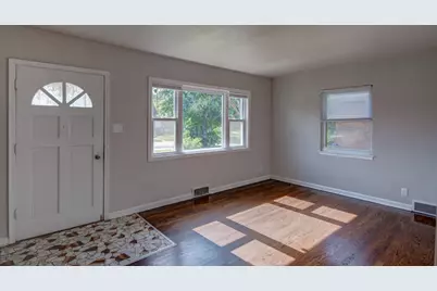 1409 Roosevelt Street, Gary, IN 46404 - Photo 5