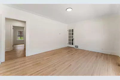 236 Dyer Boulevard, Hammond, IN 46320 - Photo 11